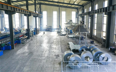 Hebei Bending Fence Technology Co., Ltd línea de producción de fábrica