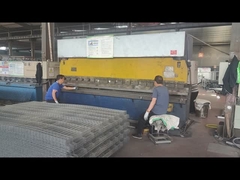 La malla de seguridad 3D está siendo doblada