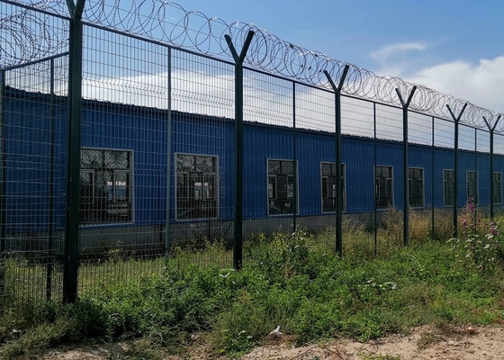 Pvc revestido con cercas de seguridad del aeropuerto de 4.0 mm Soldado con 2,0 m de longitud