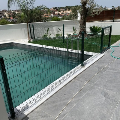 China Colorido 3D Decorativo para el hogar Negro Curvy Soldado malla de alambre de la cerca de jardín de seguridad Galvanizado revestido de PVC malla de la cerca cl