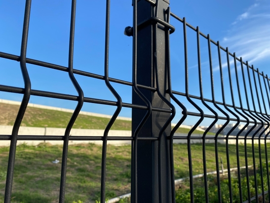 Cuadra de seguridad con malla soldada curvada panel de cerca de triángulo de curva de cerca 3D cerca para jardín