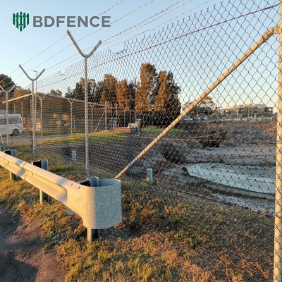 6 pies de altura de diamantes malla de cadena de enlace de cerca ideal para el jardín verde tipo de poste de la granja cuadrada