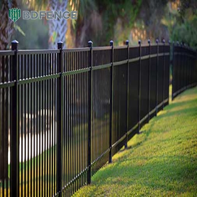 Cercas residenciales de acero personalizadas Cercas de acero ornamental de hierro forjado