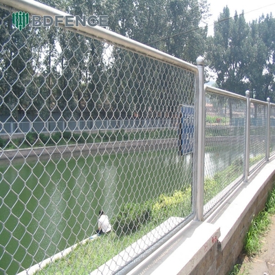 8 pies de la industria de la cadena de enlace de seguridad de alambre cerco galvanizado para jardín