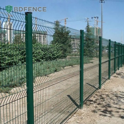 Valla de malla de alambre de alta seguridad 3D V Curva curva de la cerca de la granja del jardín para la seguridad del perímetro