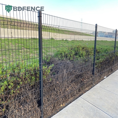 Valla de malla de alambre de alta seguridad 3D V Curva curva de la cerca de la granja del jardín para la seguridad del perímetro