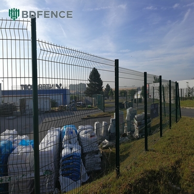 Fenda de malla de alambre soldado 3d recubierta de PVC para la seguridad del jardín
