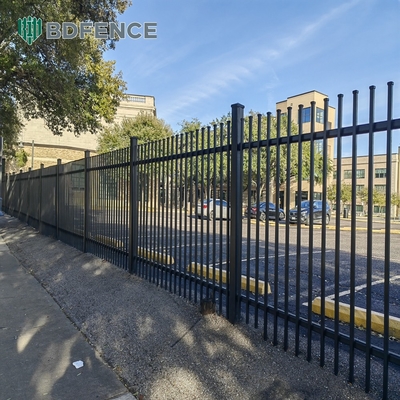 Panel de cercas de piquete de metal residencial negro de polvo recubierto de tubo cuadrado de acero galvanizado