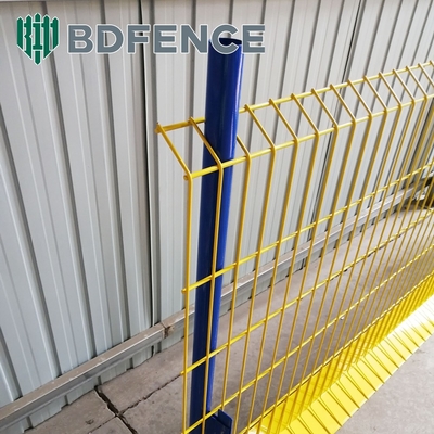 Q235 Recinto de protección de borde de malla de acero con tablero de dedos para construcción