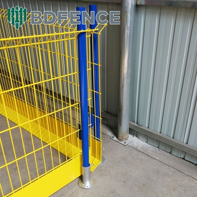 Q235 Recinto de protección de borde de malla de acero con tablero de dedos para construcción