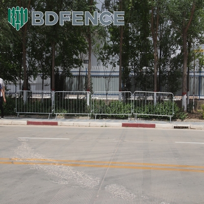 Barreras metálicas para peatones de seguridad vial temporal con distancia interna del tubo 110 mm 120 mm 150 mm