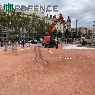 Modelado en 3D con recubrimiento de polvo Barrera de multitudes Esgrima 1.8m de altura