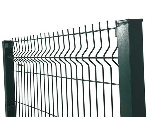 Recinto de malla de alambre soldado curvado 3d revestido con PVC sostenible Panel de barricada
