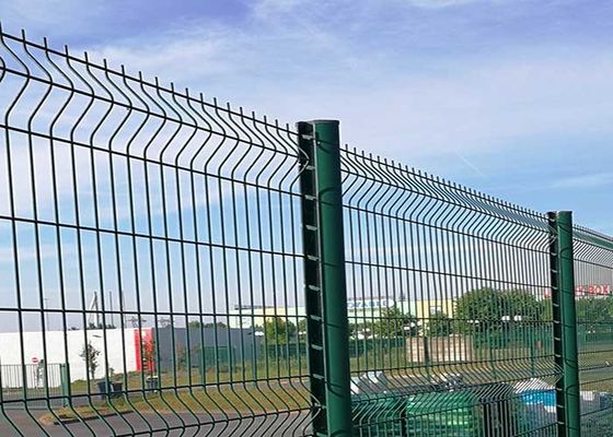 Recinto de malla de alambre soldado curvado 3d revestido con PVC sostenible Panel de barricada