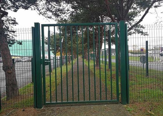Stock 1m Puertas de la cerca de la granja 3d panel de malla soldada para el jardín