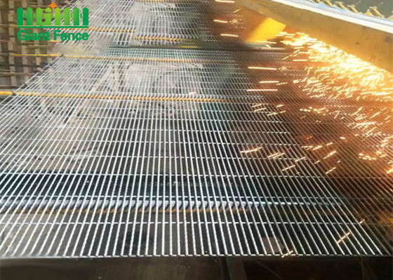Seguridad anti de la subida del alambre de acero de carbono que cerca para la cárcel