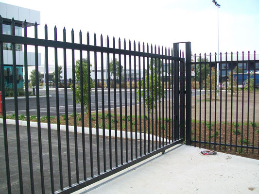 Revestimiento en polvo impermeable de cortina negra de metal galvanizado con picado tubular de acero