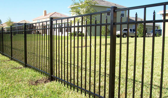 Revestimiento en polvo impermeable de cortina negra de metal galvanizado con picado tubular de acero