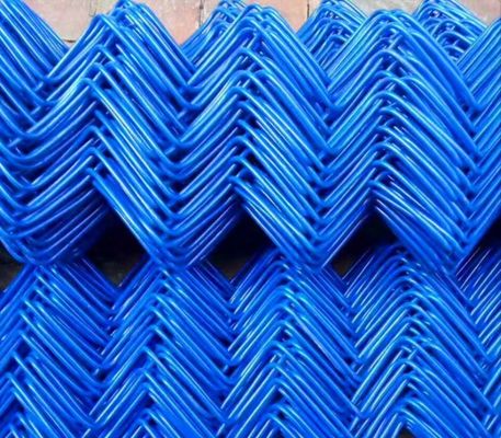 Paneles de cercas de enlace de cadena recubiertos de PVC en negro para puertas de trellis