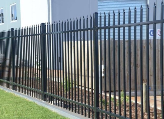 Cerco de seguridad de acero tubular personalizable ideal para uso comercial y residencial