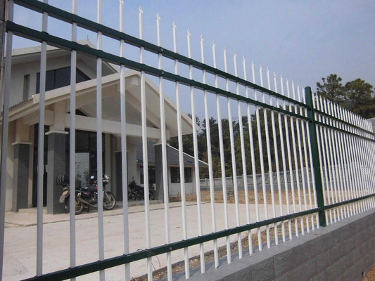 Cercas de acero de jardín con punta de lanza negra paneles de acero tubular galvanizado 2.4mL x 2mH